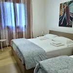 Valevalehome - Gallery With Fully Equipped Kitchen, Reserved Parking, Big Garden * オルビア