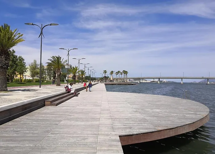 Valevalehome - Gallery With Fully Equipped Kitchen, Reserved Parking, Big Garden