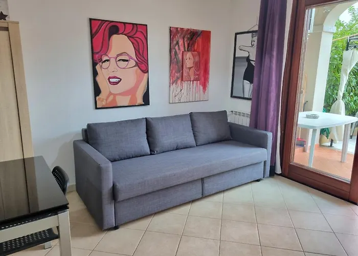 Valevalehome - Gallery With Fully Equipped Kitchen, Reserved Parking, Big Garden Olbia