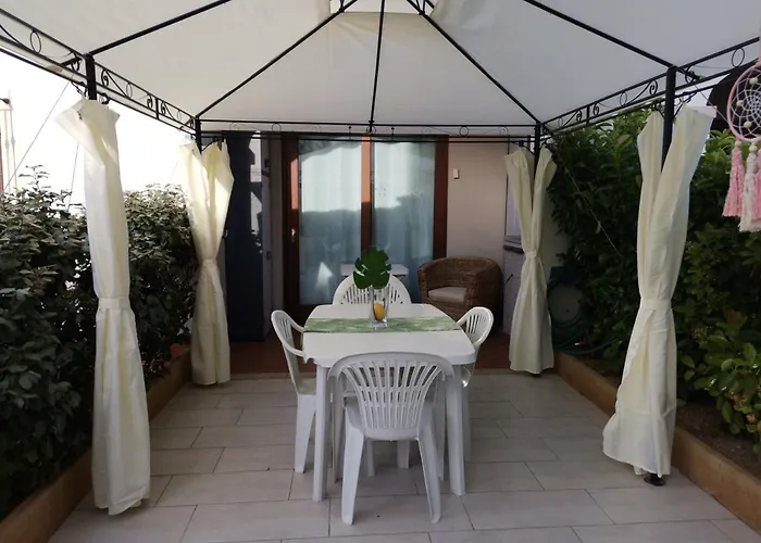 Valevalehome - Gallery With Fully Equipped Kitchen, Reserved Parking, Big Garden Appartamento *