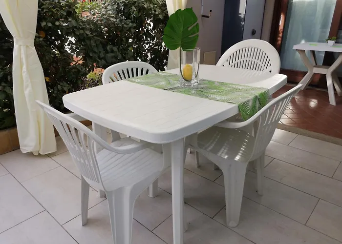 Valevalehome - Gallery With Fully Equipped Kitchen, Reserved Parking, Big Garden Appartamento *