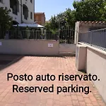 Valevalehome - Gallery With Fully Equipped Kitchen, Reserved Parking, Big Garden Appartement