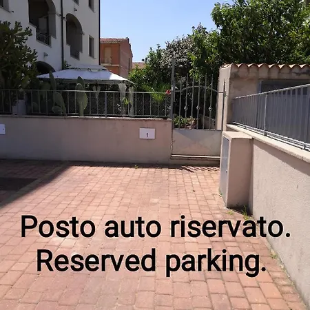 Valevalehome - Gallery With Fully Equipped Kitchen, Reserved Parking, Big Garden Apartment