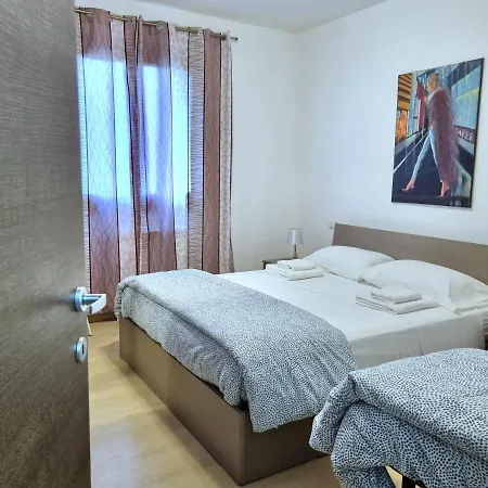 Apartment Valevalehome - Gallery With Fully Equipped Kitchen, Reserved Parking, Big Garden Olbia