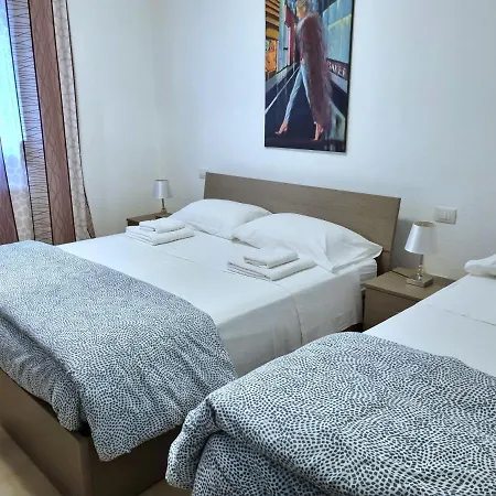 Apartment Valevalehome - Gallery With Fully Equipped Kitchen, Reserved Parking, Big Garden Olbia
