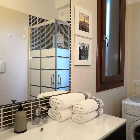 Apartment Valevalehome - Gallery With Fully Equipped Kitchen, Reserved Parking, Big Garden *