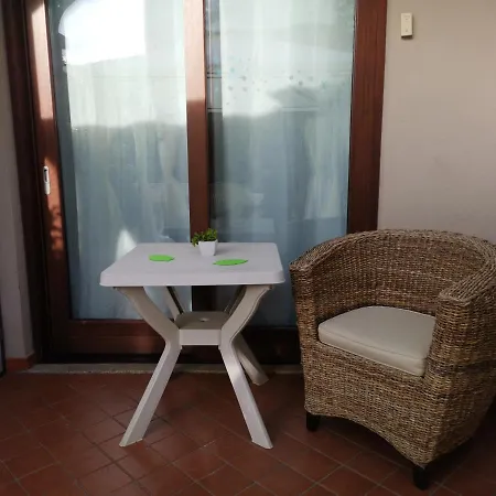 Valevalehome - Gallery With Fully Equipped Kitchen, Reserved Parking, Big Garden Appartement