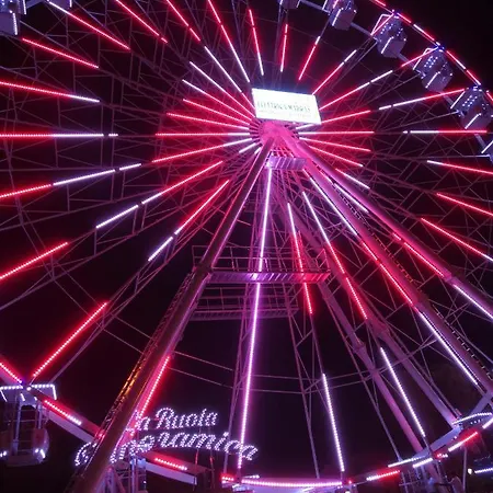 Valevalehome - Gallery With Fully Equipped Kitchen, Reserved Parking, Big Garden Apartamento