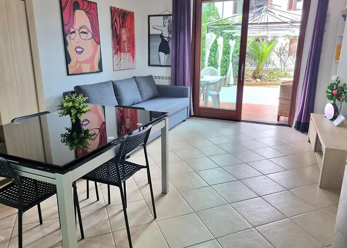 Valevalehome - Gallery With Fully Equipped Kitchen, Reserved Parking, Big Garden